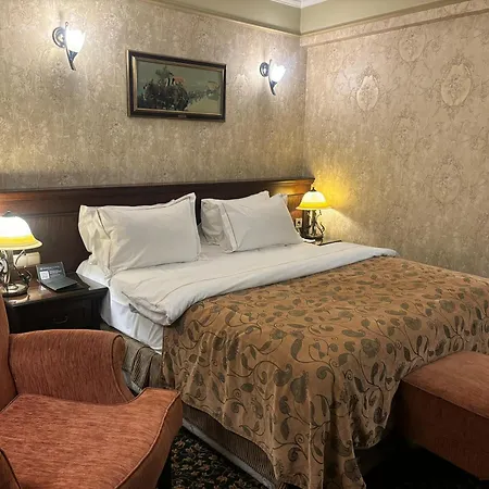 Germir Palas Hotel - Special Class Istanboel Buitenkant foto